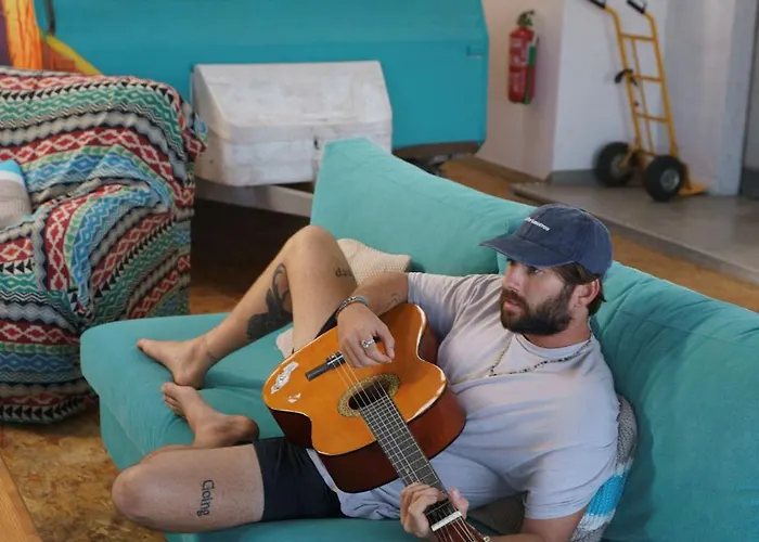 Wot Social Albergue *